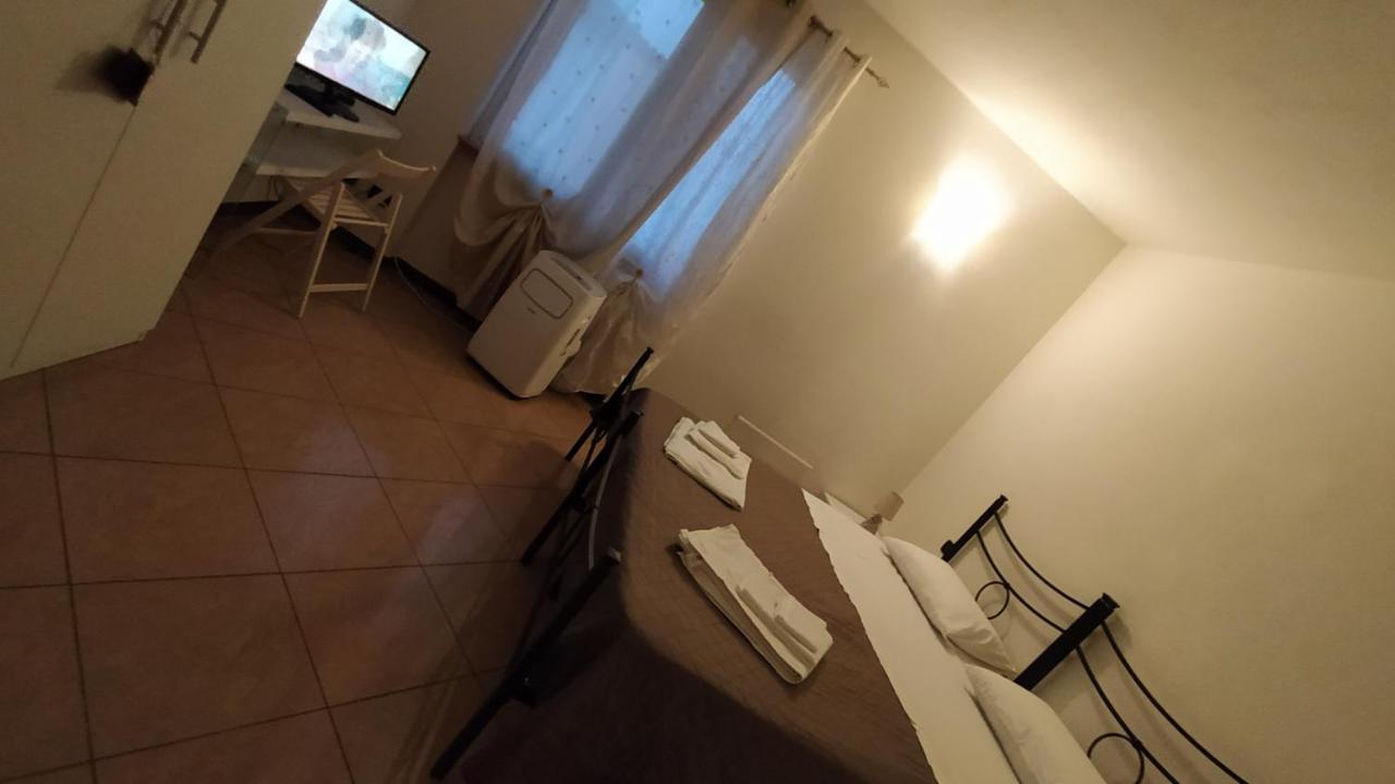 Le Tre Stelle Bed & Breakfast Ronco all'Adige Phòng bức ảnh